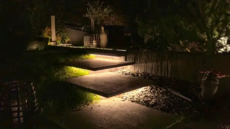 Terrassenstufen mit Beleuchtung